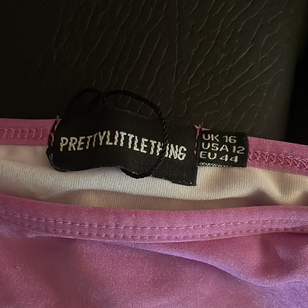 Pretty little thing bathing suit - Picture 3 of 5